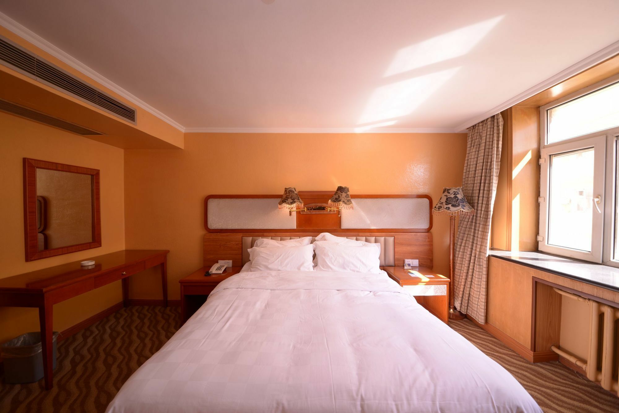Harbin Bremen Train Station Hotel Exterior photo